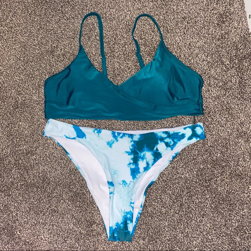 SHEIN NWOT TEAL TIE DYE BIKINI SWIMSUIT SET